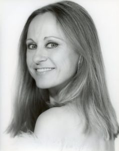 Hillie close up with bare shoulders